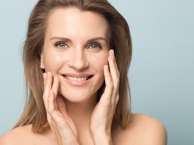 PRP – hudfornyelse med egen plasma hos Esthetix Kosmetisk Klinik i Herning – stimuler hudens naturlige regenerering og opnå friskere, fastere og mere ungdommelig hud.