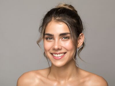 Viscoderm® Skinko E og Mesoterapi hos Esthetix Kosmetisk Klinik i Herning – intens fugt, forbedret hudstruktur og naturlig glød med professionel behandling.